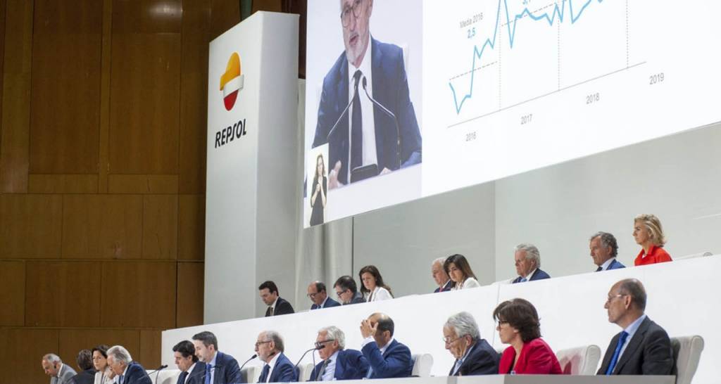 Several Repsol Board Members at the Annual General Meeting 