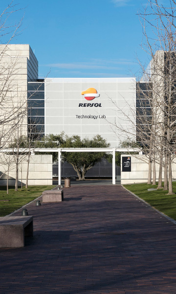 Façade of the Repsol Technology Lab