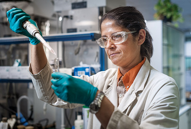 woman working in a laboratory