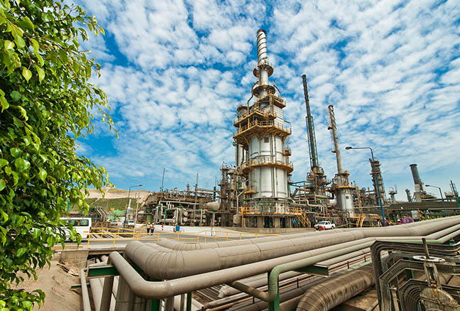 Vista de instalaciones de la refinería de la Pampilla en Perú 